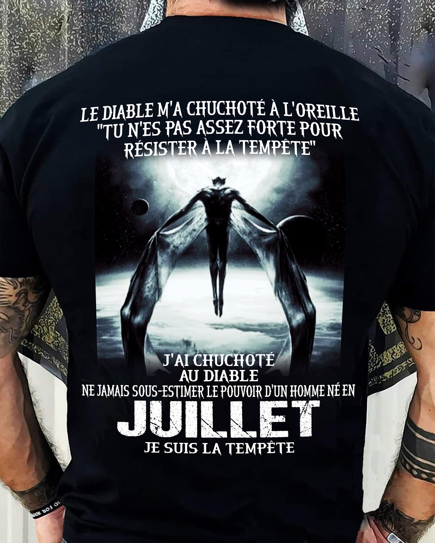 Je Suis la Tempête – Ne Jamais Sous-Estimer le Pouvoir d’un Homme Né en Juillet – T-Shirt Homme - DTSM07 (SKU26T-01160-07)