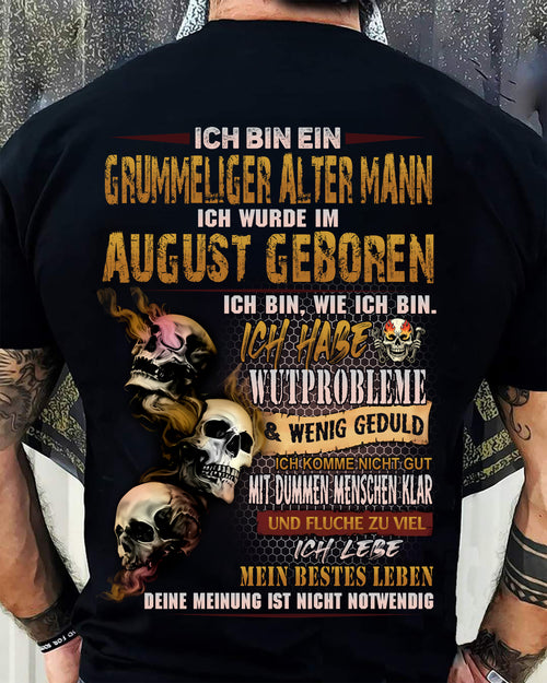 AUGUST MANN SHIRT – GRUMMELIGER ALTER MANN GEBOREN IM AUGUST – LUSTIGES SCHÄDEL KREUZ T-SHIRT FÜR MÄNNER - DTSM08 (SKU2605-177-08)