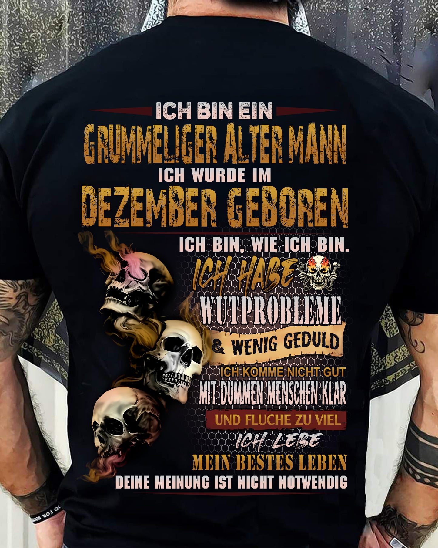 DEZEMBER MANN SHIRT – GRUMMELIGER ALTER MANN GEBOREN IM DEZEMBER – LUSTIGES SCHÄDEL KREUZ T-SHIRT FÜR MÄNNER - DTSM12 (SKU2605-177-12)