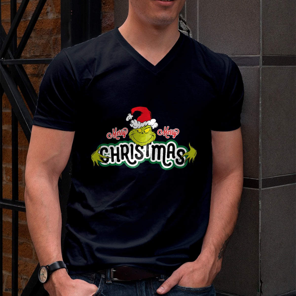 Christmas Shirts for Family, Funny christmas shirts, Christmas Unisex T-Shirt/Hoodie/Sweatshirt HLT00 - Dr. Seuss Grinch Hugs Christmas Short Sleeve T-shirt