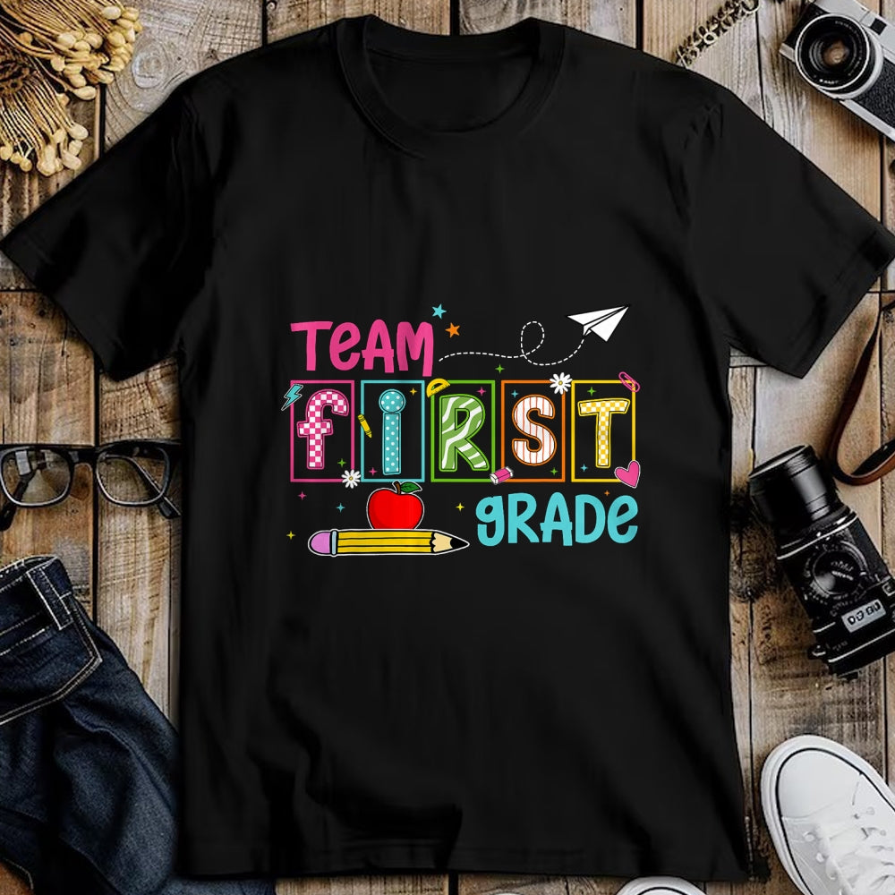 Best Student Shirt, Funny Back To School UnisexT-Shirt/Hoodie/Sweatshirt HLT00 - Team 1st Grade Squad Shirts Teacher Student Back to School T-Shirt