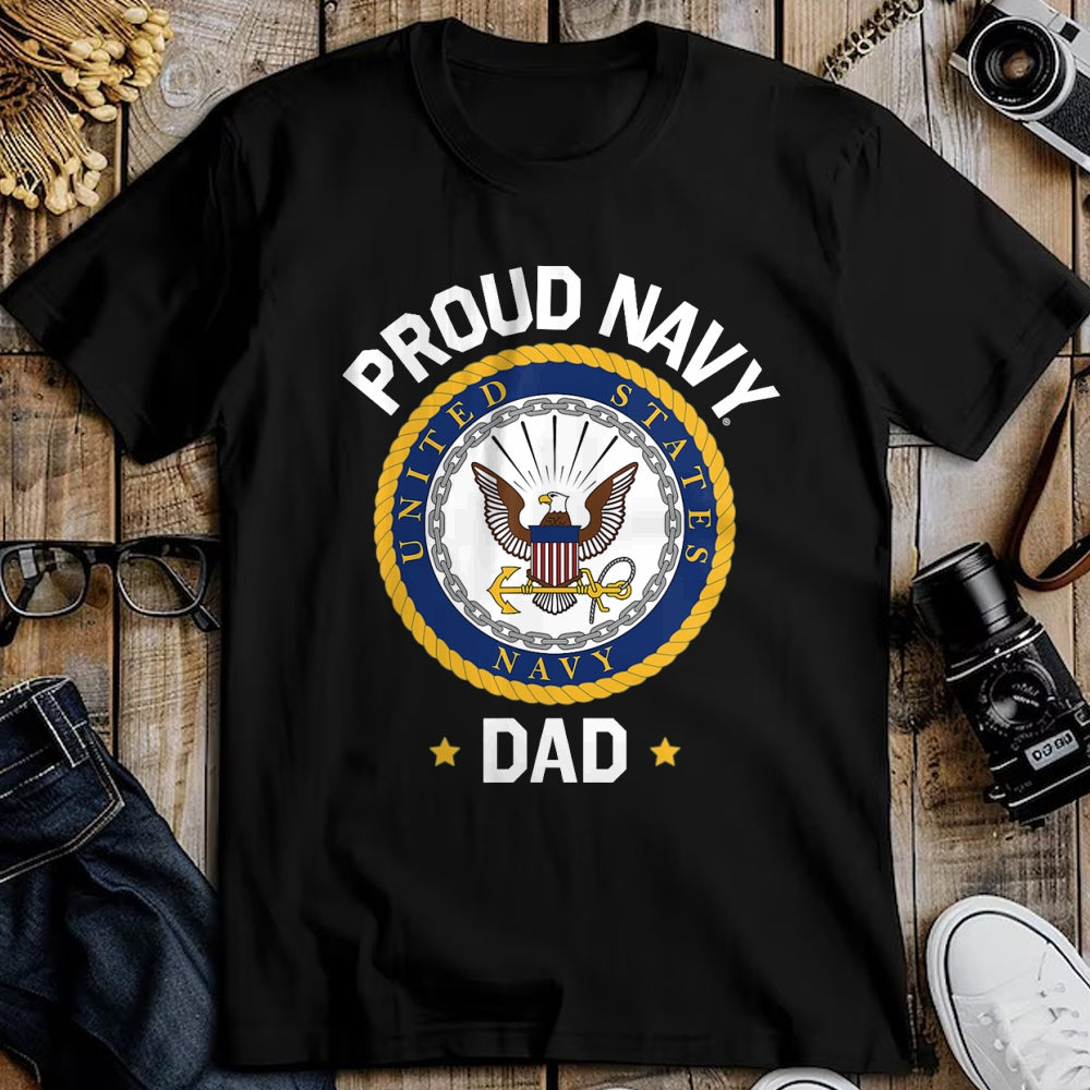Gift for Dad Shirt, Funny Dad Unisex T-Shirt/Hoodie/Sweatshirt HLT00 – \United States Navy Father_s Day Proud Navy Dad Collegiate T-Shirt