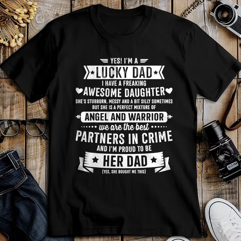Gift for Dad Shirt, Funny Dad Unisex T-Shirt/Hoodie/Sweatshirt HLT00 –  Lucky proud dad awesome daughter for fathers day birthday T-Shirt