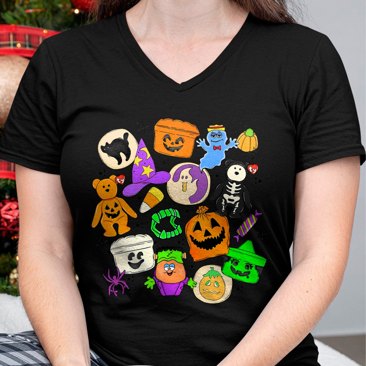 Best Thanksgiving Family Shirt , Funny Thanksgiving UnisexT-Shirt/Hoodie/Sweatshirt HLT00 - Cute Funny Boo Ghost Vintage 90s Halloween Collage Doodles T-Shirt