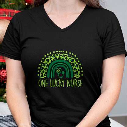 Funny Nurse Shirt, Nurse Unisex T-Shirt/Hoodie/Sweatshirt HLT00 - One Lucky Nurse Scrub RN ICU ER St Patricks Day Nurses Women T-Shirt