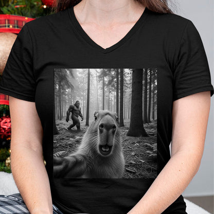 Cute Capybara Shirt, Funny Capybara Unisex T-Shirt/Hoodie/Sweatshirt HLT00 - Funny Capybara Selfie with Sasquatsch Bigfoot for Men Women T-Shirt, Men, Black, 3X-Large