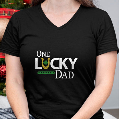 Gift for Dad Shirt, Funny Dad Unisex T-Shirt/Hoodie/Sweatshirt HLT00 – One Lucky Dad Shirt Funny St Patricks Day Gift For Daddy T-Shirt
