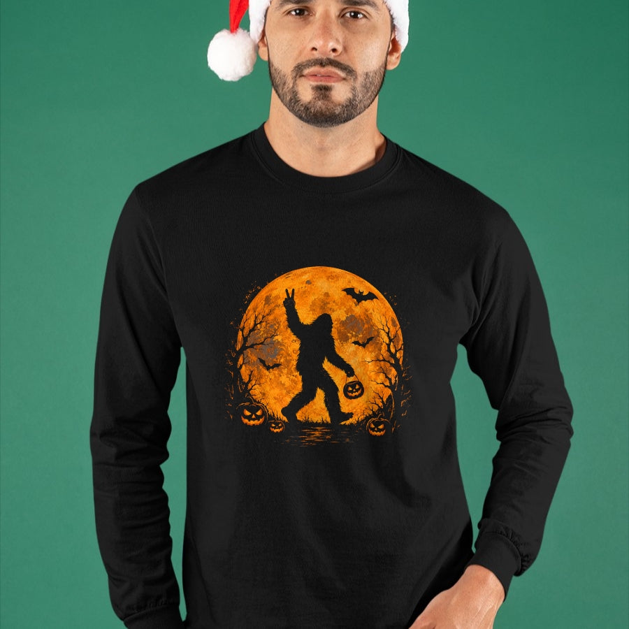Best Thanksgiving Family Shirt , Funny Thanksgiving UnisexT-Shirt/Hoodie/Sweatshirt HLT00 - Spooky Halloween Bigfoot Pumpkin Funny Halloween Sasquatch T-Shirt