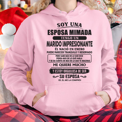Camiseta Soy una Esposa Mimada con un Marido Impresionante Nacido en Enero - DTSM01 (SKU07-176-01)