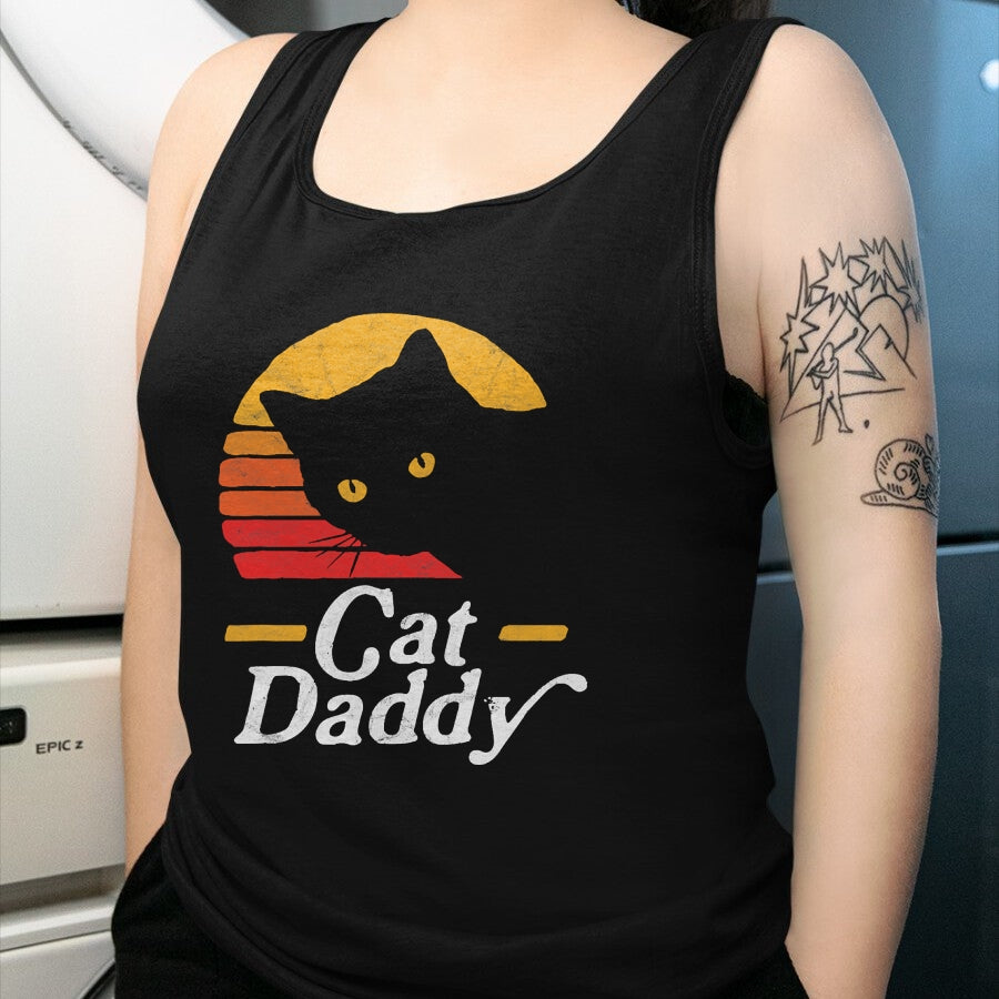 Gift for Dad Shirt, Funny Dad Unisex T-Shirt/Hoodie/Sweatshirt HLT00 – Cat Daddy Vintage Eighties Style Cat Retro Distressed T-Shirt