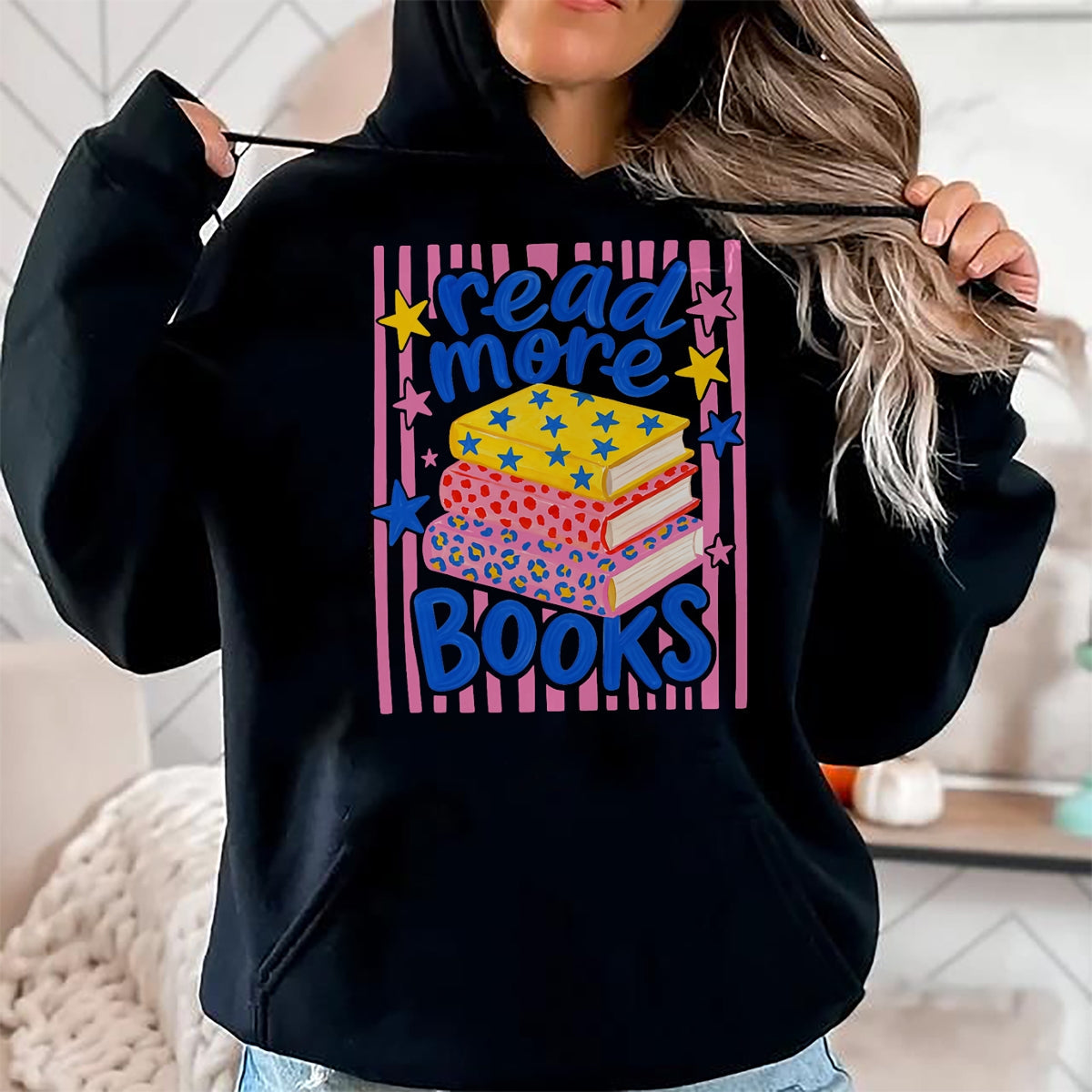 Best Student Shirt, Funny Back To School UnisexT-Shirt/Hoodie/Sweatshirt HLT00 - Striped Read More Books Back to School Bookish Librarian T-Shirt