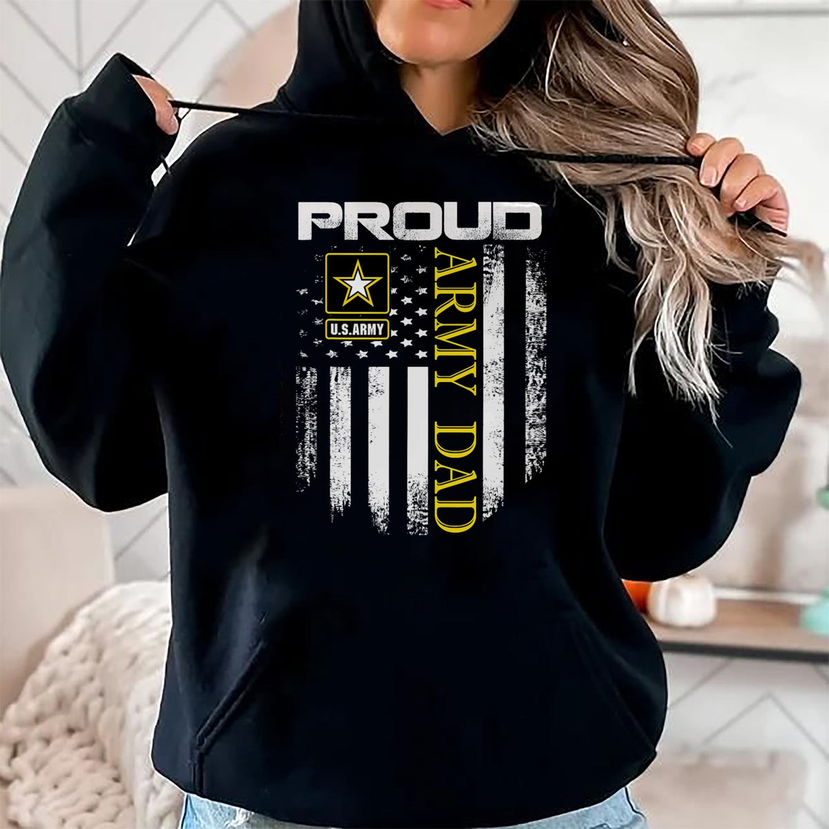 Gift for Dad Shirt, Funny Dad Unisex T-Shirt/Hoodie/Sweatshirt HLT00 – Vintage Proud Army Dad With American Flag Gift T-Shirt