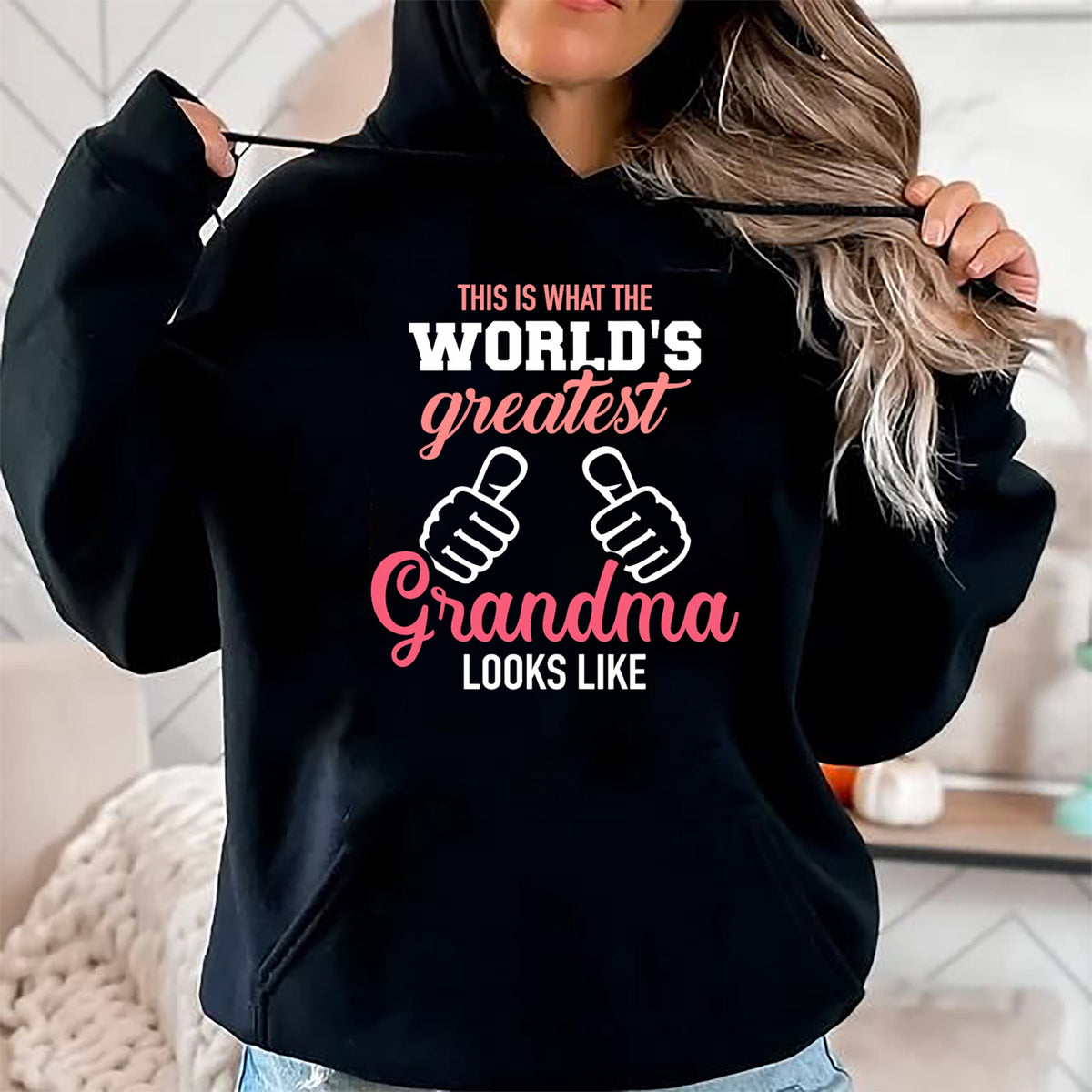 Best Grandma Shirt, Proud Grandma Unisex T-Shirt/Hoodie/Sweatshirt HLT00 - This is what world's greatest grandma looks like T-Shirt (2)