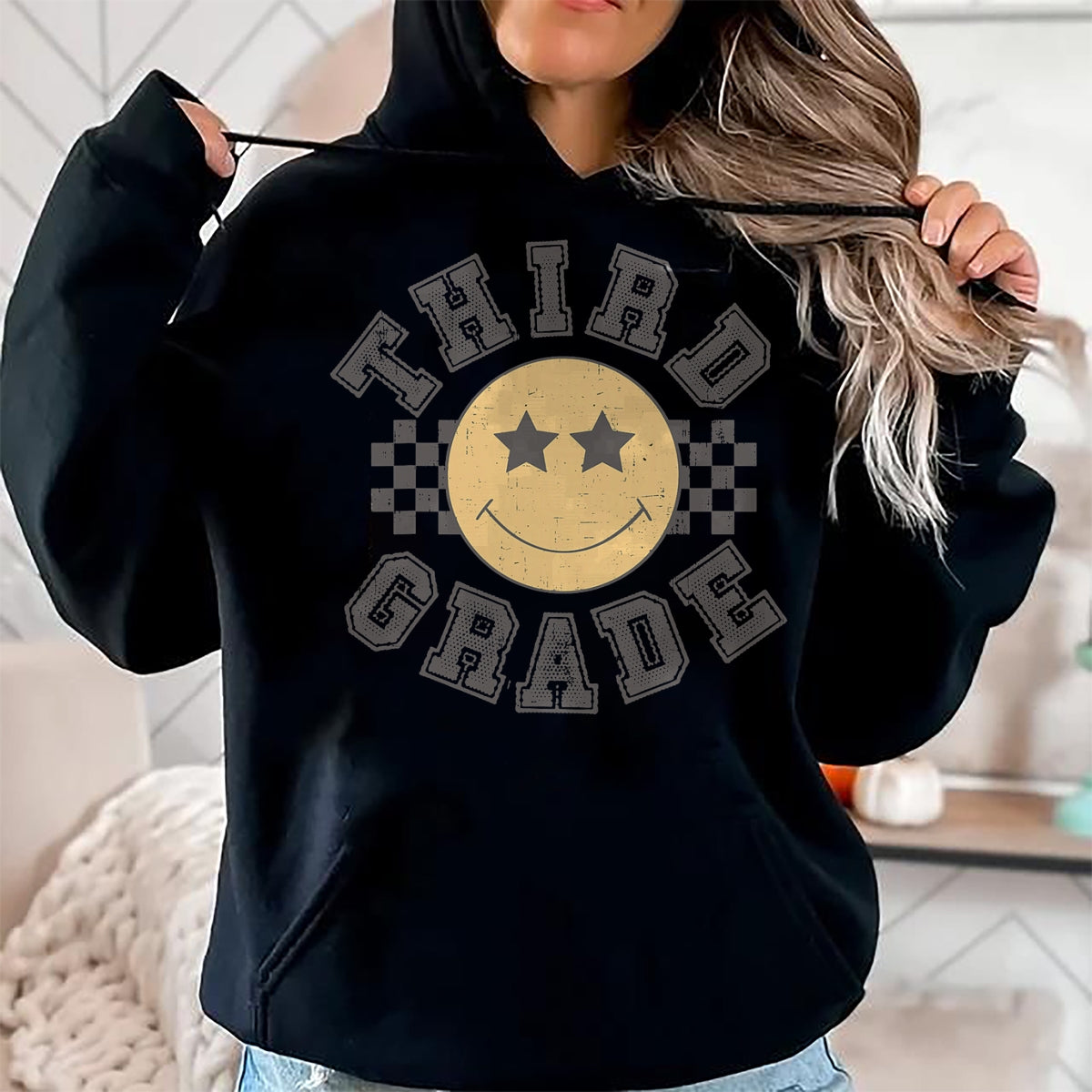 Best Student Shirt, Funny Back To School UnisexT-Shirt/Hoodie/Sweatshirt HLT00 - Retro Third Grade Teacher Student 1st Day Back to School T-Shirt