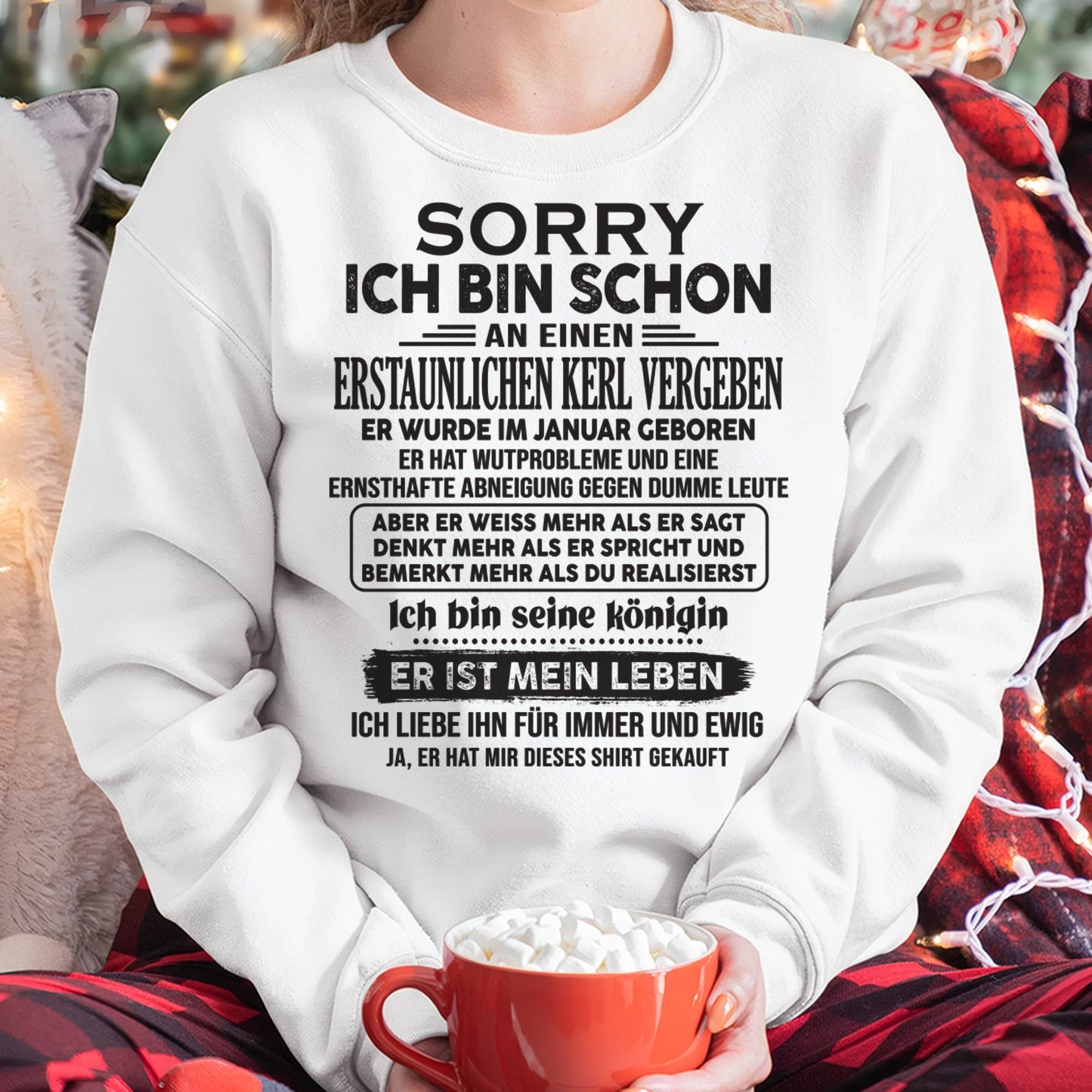 JANUAR – SORRY ICH BIN SCHON VERGEBEN AN EINEN ERSTAUNLICHEN KERL – GESCHENK FÜR FREUNDIN EHEFRAU – LUSTIGES PAAR T-SHIRT - DTSM01 - (SKU04-136-01)