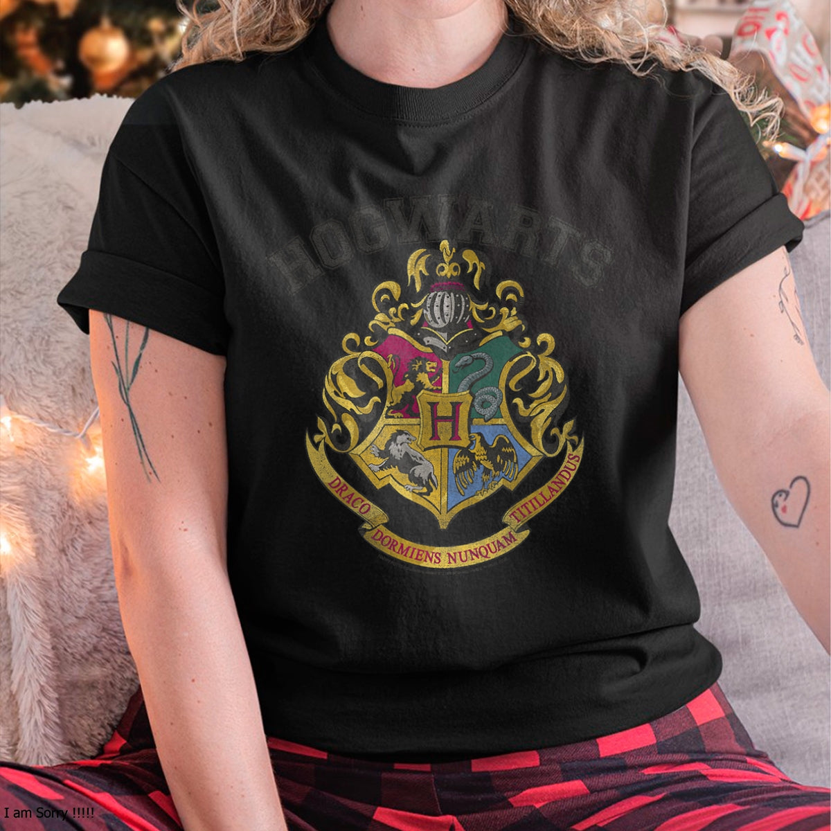 Christmas Shirts for Family, Funny christmas shirts, Christmas Unisex T-Shirt/Hoodie/Sweatshirt HLT00 - Harry Potter Hogwarts Vintage Crest Short Sleeve T-Shirt