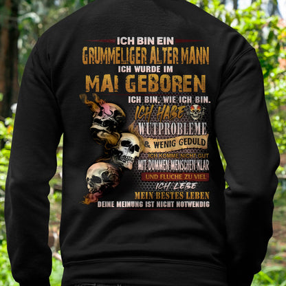 MAI MANN SHIRT – GRUMMELIGER ALTER MANN GEBOREN IM MAI – LUSTIGES SCHÄDEL KREUZ T-SHIRT FÜR MÄNNER - DTSM05 (SKU2605-177-05)