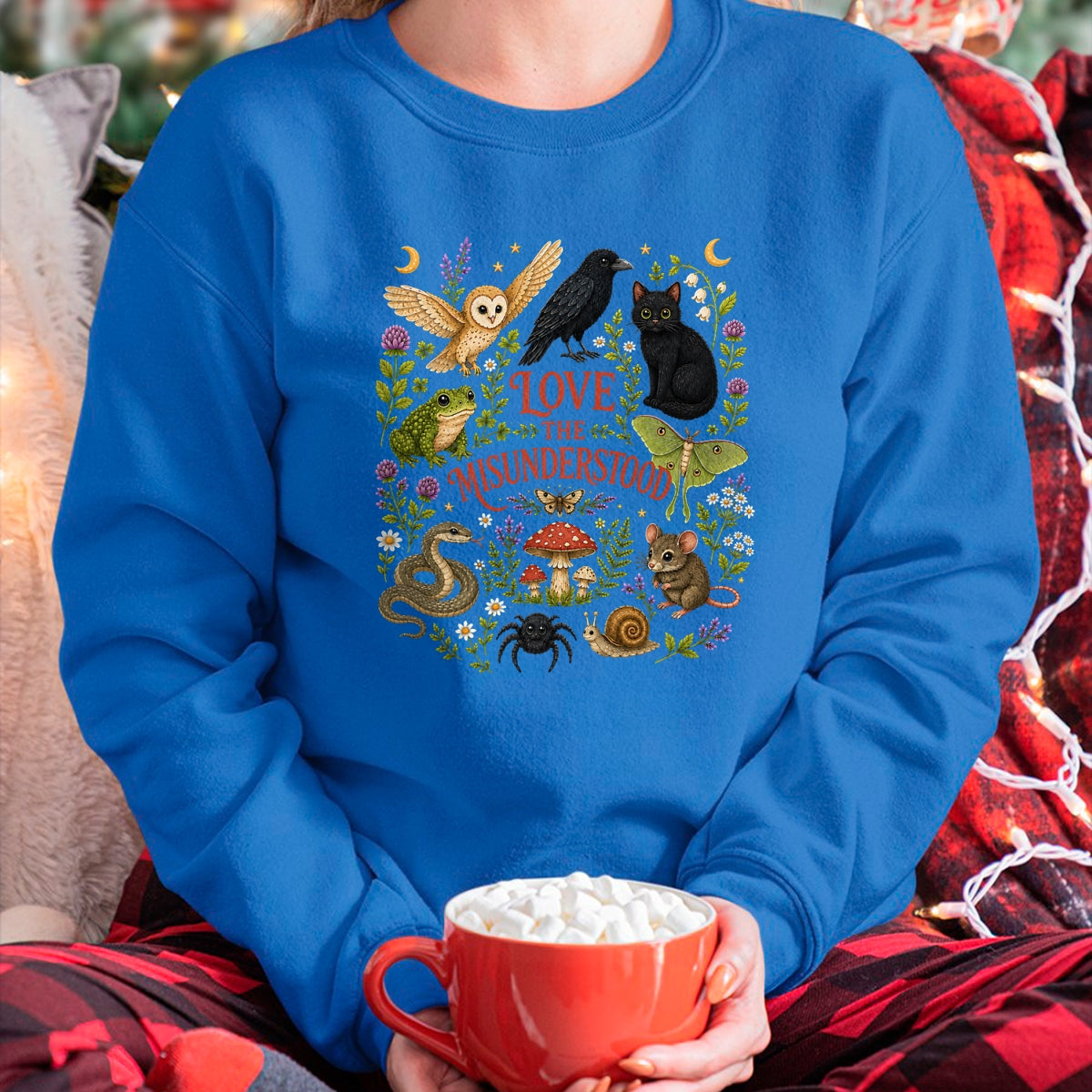 Cat Love Shirt, Funny Cat Lover Gift UnisexT-Shirt/Hoodie/Sweatshirt HLT00 - Love The Misunderstood Bat Raven Cat Snake Spider Moth Frog T-Shirt (3)