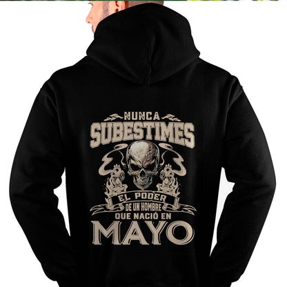 Camiseta Nunca Subestimes el Poder de un Hombre que Nació en Mayo - DTSM05 (SKU08-78-05)