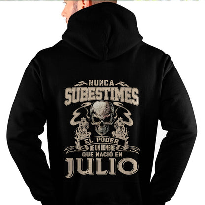 Camiseta Nunca Subestimes el Poder de un Hombre que Nació en Julio - DTSM07 (SKU08-78-07)