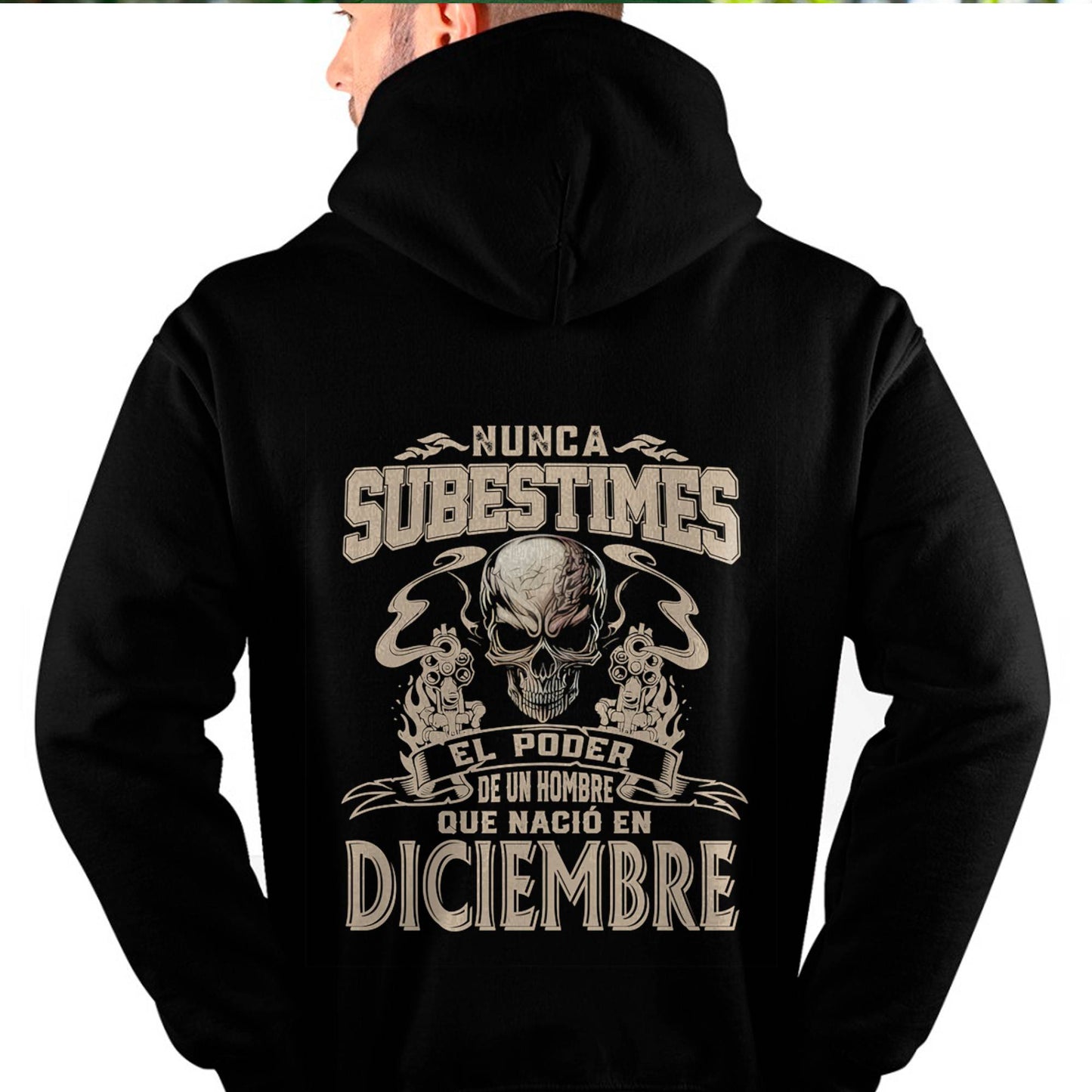 Camiseta Nunca Subestimes el Poder de un Hombre que Nació en Deciembre - DTSM12 (SKU08-78-12)