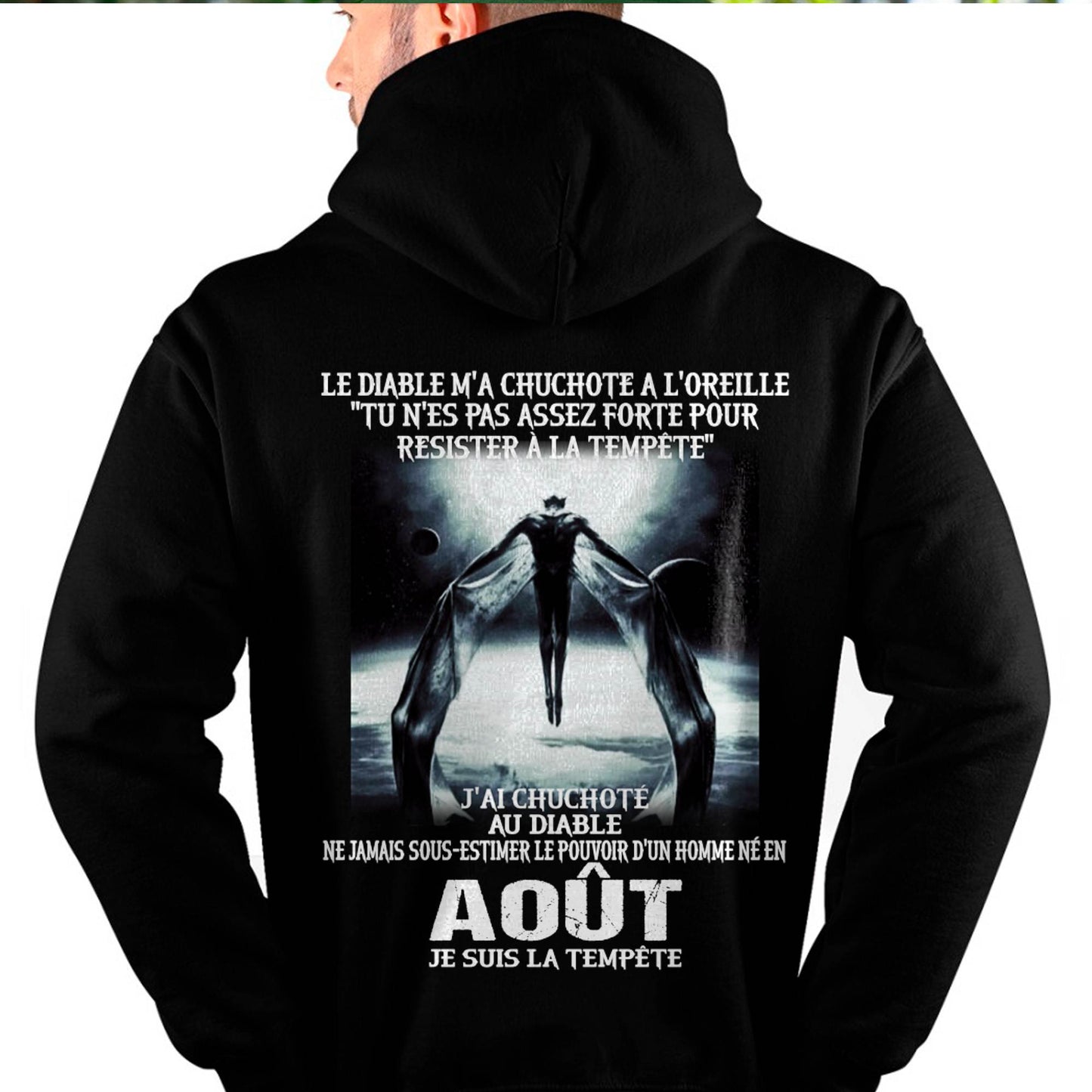 Je Suis la Tempête – Ne Jamais Sous-Estimer le Pouvoir d’un Homme Né en Août – T-Shirt Homme - DTSM08 (SKU26T-01160-08)
