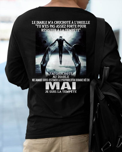 Je Suis la Tempête – Ne Jamais Sous-Estimer le Pouvoir d’un Homme Né en Mai – T-Shirt Homme - DTSM05 (SKU26T-01160-05)