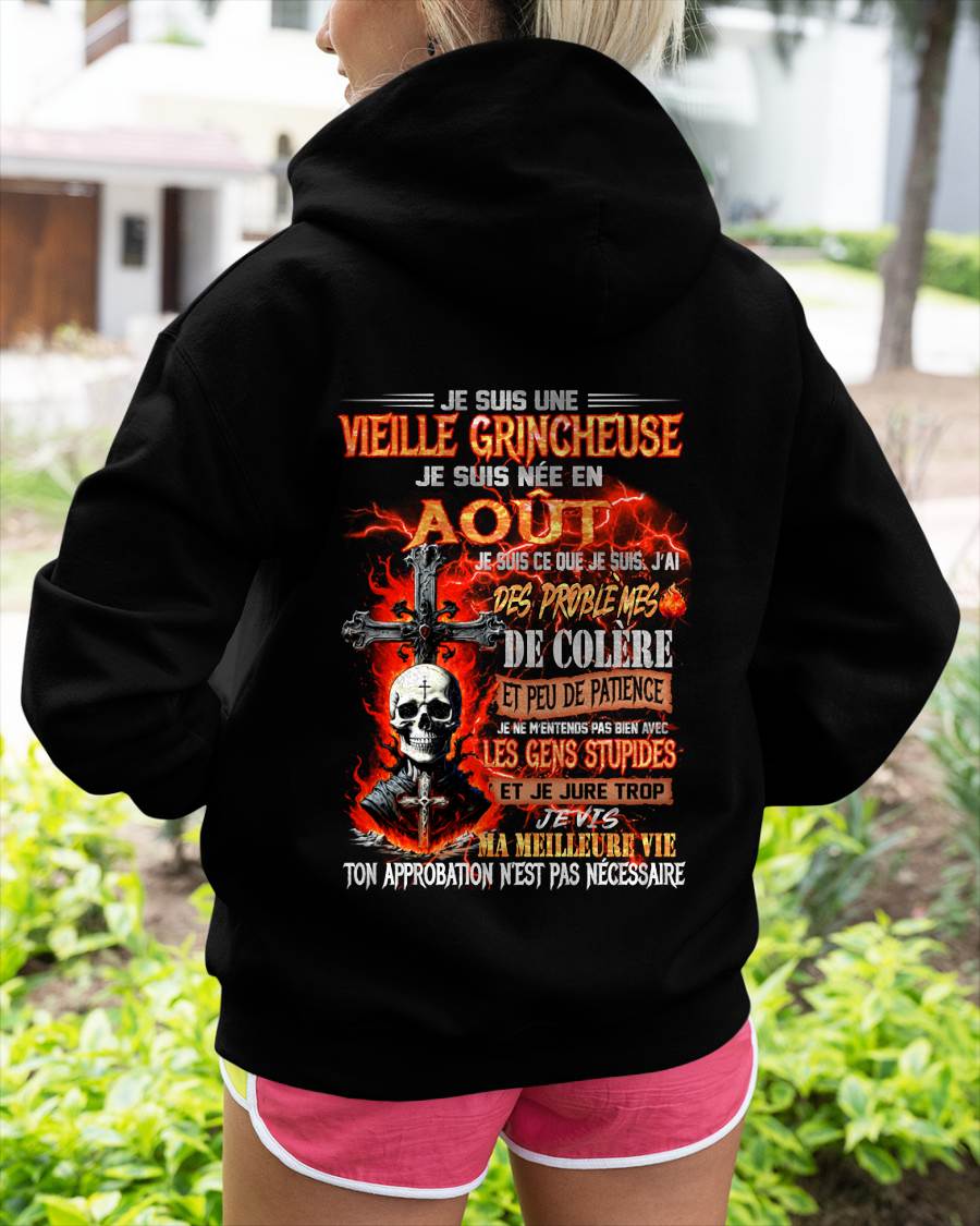 Je Suis Une Vieille Grincheuse Née En Août  – T-Shirt Femme Fort Caractère - DTSM08 (SKU2603-11-08)